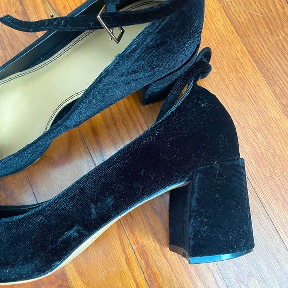 Black velvet heels - Picture 3 of 5